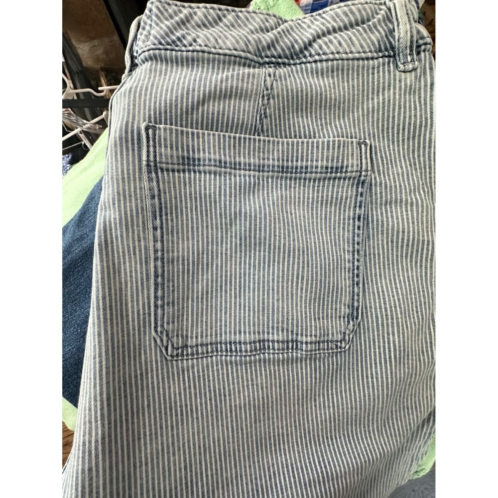 Lane Bryant Blue‎ White Striped Mid Rise Boyfriend Capri Jeans Womens 18 Utility - Picture 9 of 10